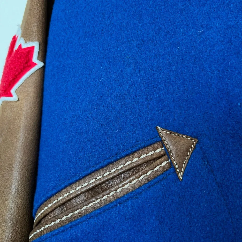 Roots Toronto Blue Jays Varsity - Picture 5 of 6